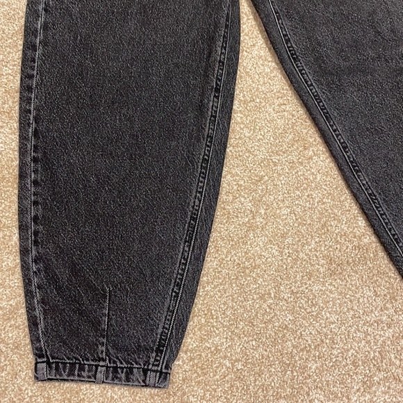 Cello Barrel Cut Denim Jeans In Dark Acid Wash Soft Black In Junior's Size 3 - Picture 4 of 12